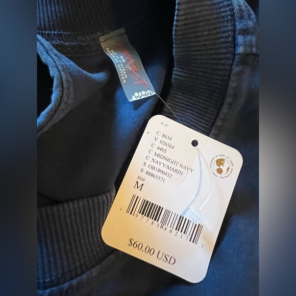 Free People Movement Hot Shot Shortsie NWT size M in Navy - Picture 5 of 6